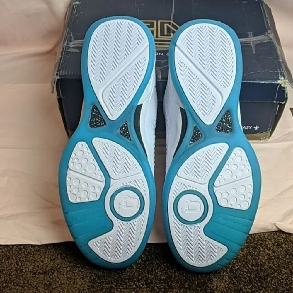 Q4 EM55-IV Basketball Shoes Snow White size 9.5